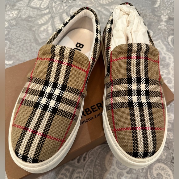 NWT BURBERRY Thomson Check Slip on Sneaker - Picture 8 of 12